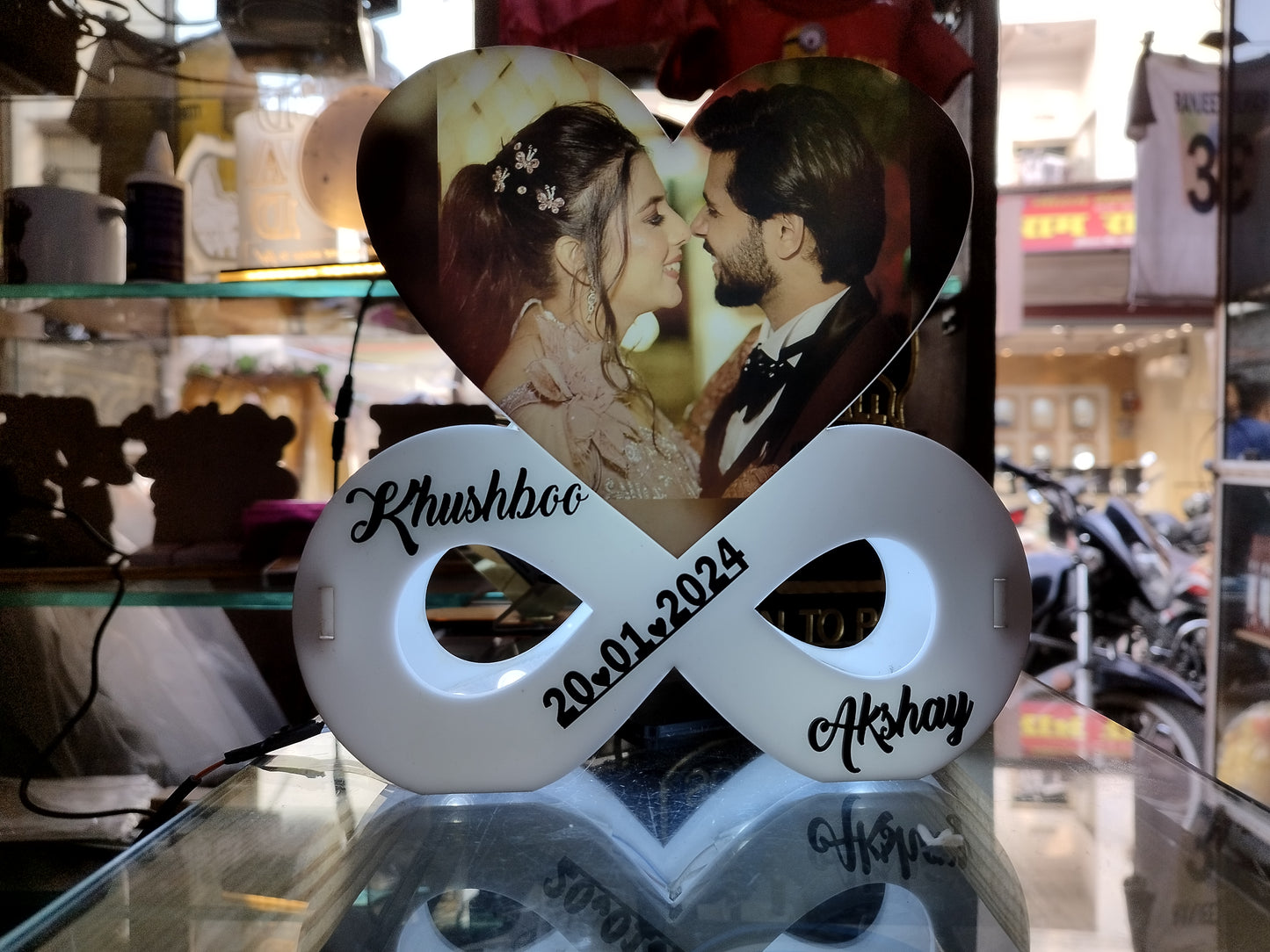 LED INFINITY PROP/Customized Infinity Love with Heart Photo