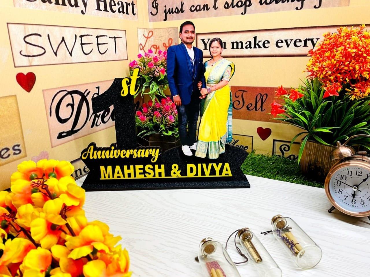 Customised 1st Anniversary Table Top - Planet Customizers
