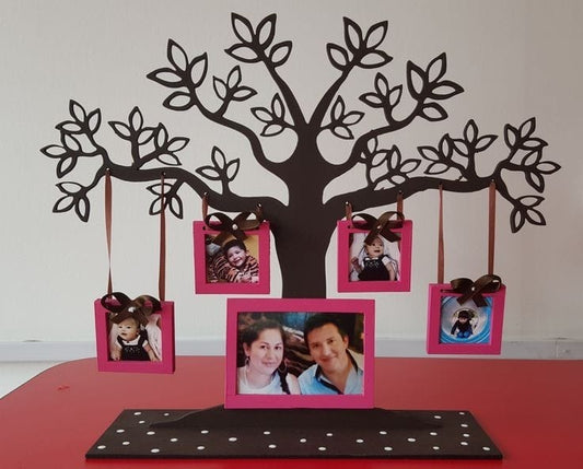 CUSTOMISED FAMILY TREE