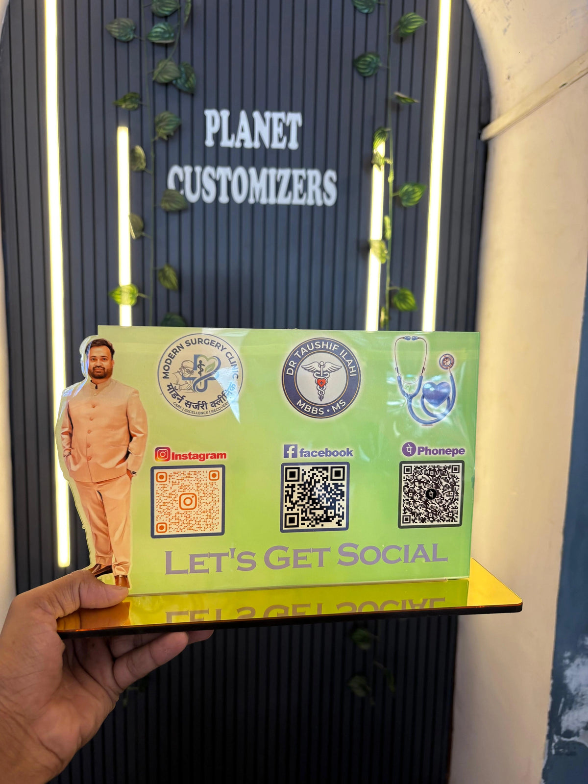 Customised Sublimation Acrylic Scanner with Golden Base